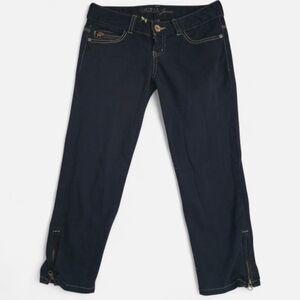 Guess Y2K Vintage 2000s Low Rise Dark Wash Denim Capris